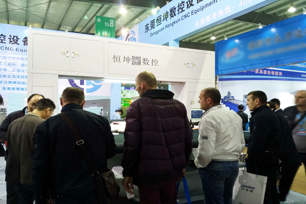 数控环竖刀海绵异形切割机