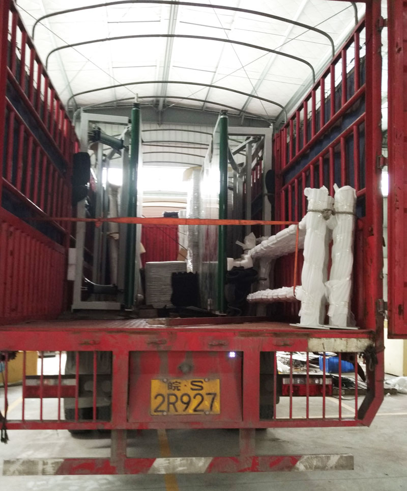 电脑仿形海绵切割机