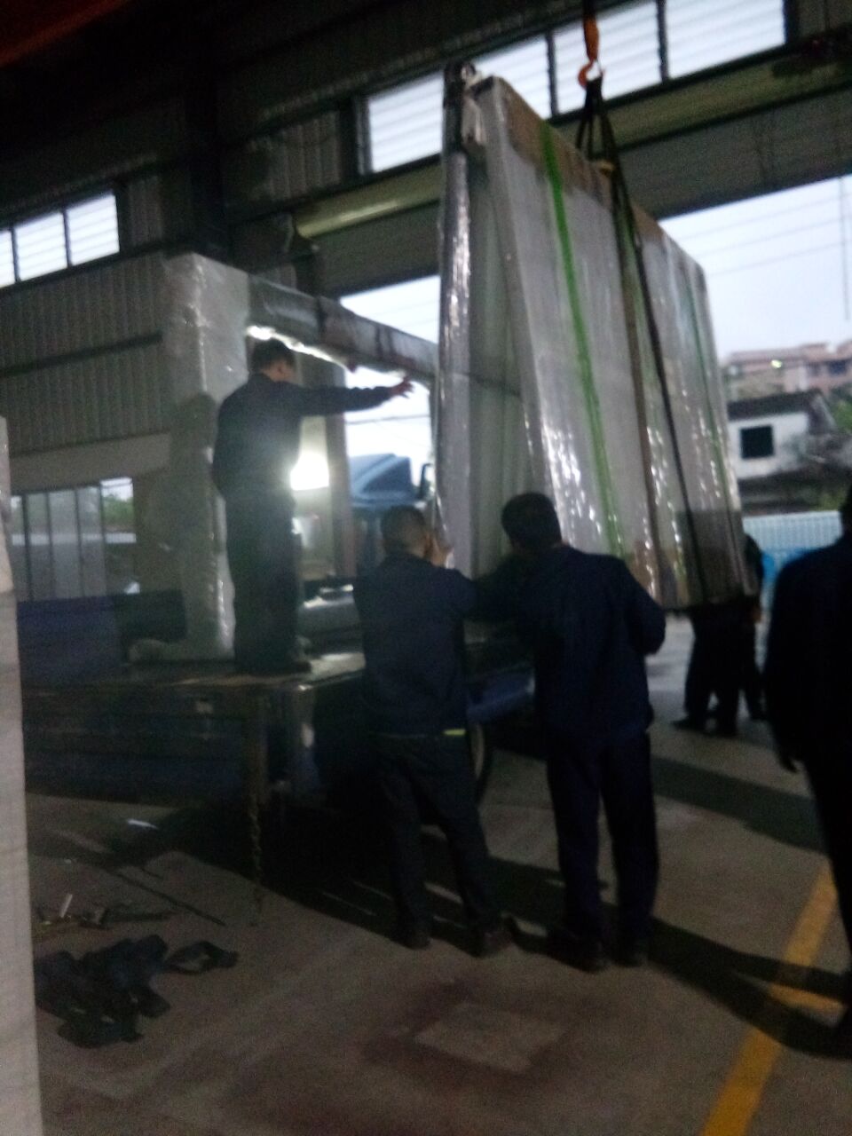 单振刀海绵切割机 出货浙江啦！